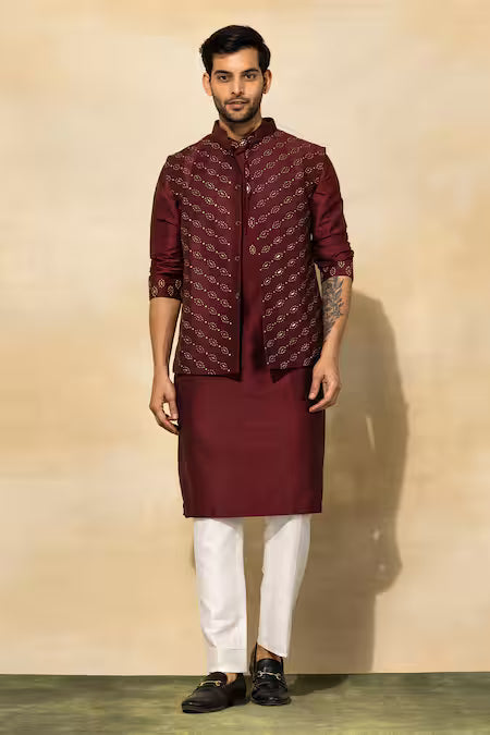 Diyarajvvir  Maroon , Satin Embroidery Bundi And Kurta Set