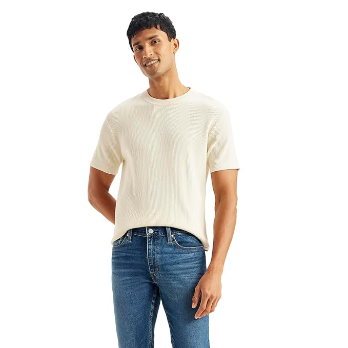 Levi's Men's Solid Slim Fit T-Shirt